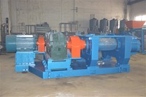 Peiriant mathru rwber